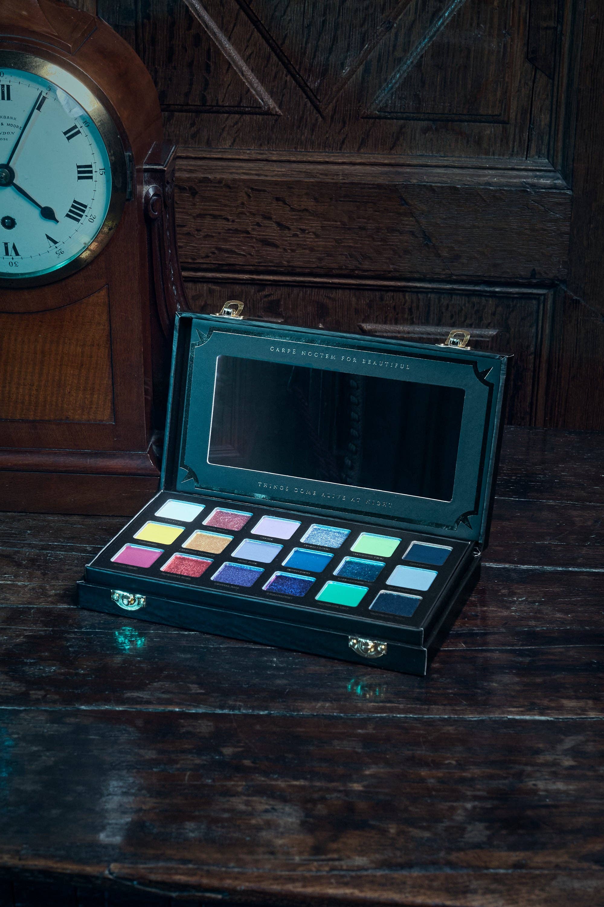 Apothecary Of Colour Eyeshadow Palette