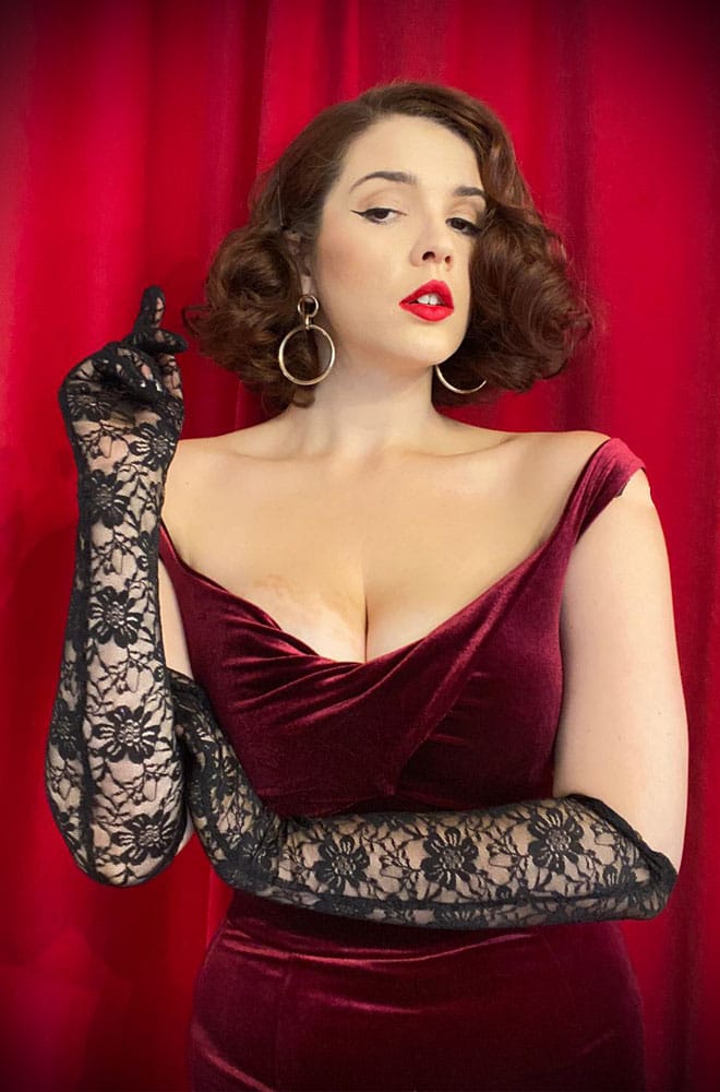 Long Lace Gloves image 1