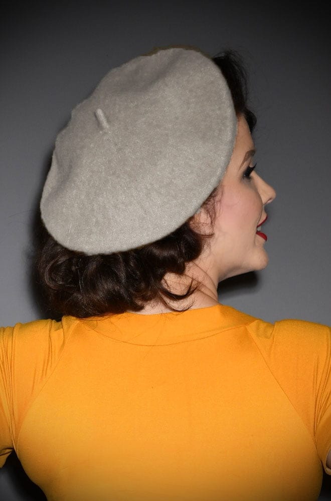 Beige Film Noir Beret image 1