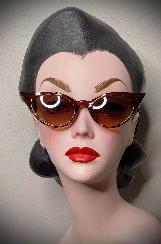 Caramel Marilyn Sunglasses image 0