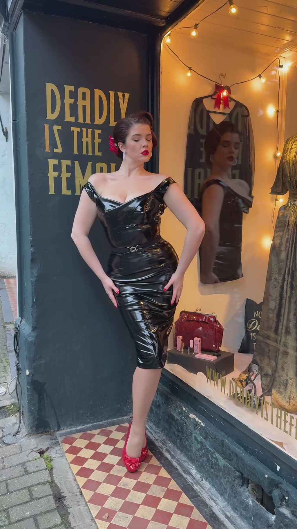 Bettie Wiggle Dress