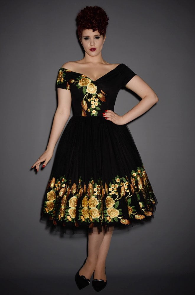 Fatale Southern Belle Tulle Prom Dress. This limited edition vintage couture style swing dress by the Pretty Dress Company is pin up perfection.