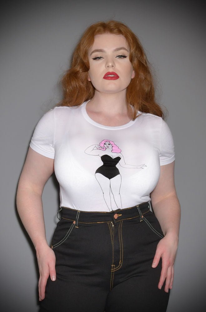 This sassy Miss Daisy T-shirt features an illustration of our gorgeous friend and model Miss Daisy in black and pink. Exclusive to Deadly.