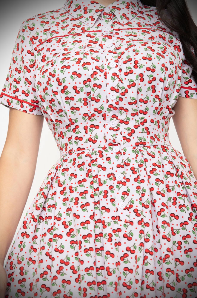 Cherry Print Springfield Dress - a darling 50s style summer dress. A perfect vintage dress, from sunny picnic to garden party!