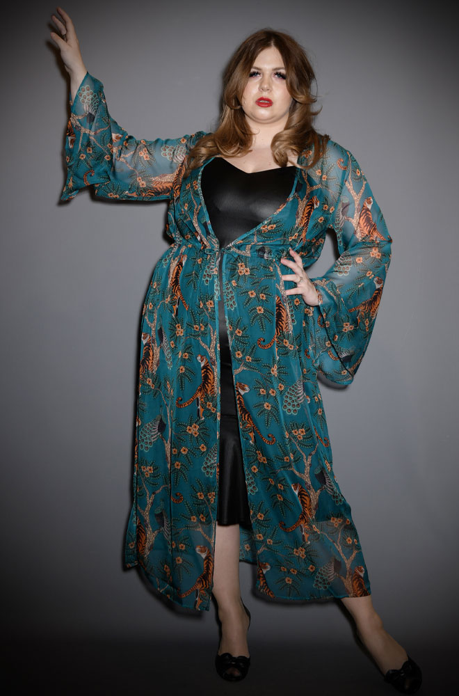 Vintage style Tiger and Peacock Kimono - Create an effortless 60s-inspired look for the beach, loungewear or daywear. This kimono can do it all!