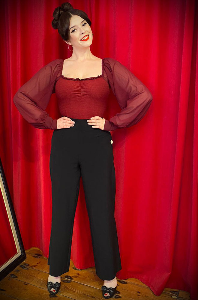 Wide Leg Black Swing Pants are a vintage classic! These trousers are comfortable and stylish - our favourite combination!