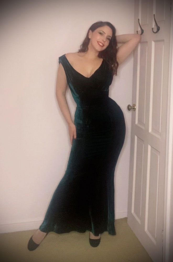 Emerald Velvet Goldwyn Gown - a deep green velvet maxi dress, designed to turn heads! Deadly are official stockists of Unique Vintage