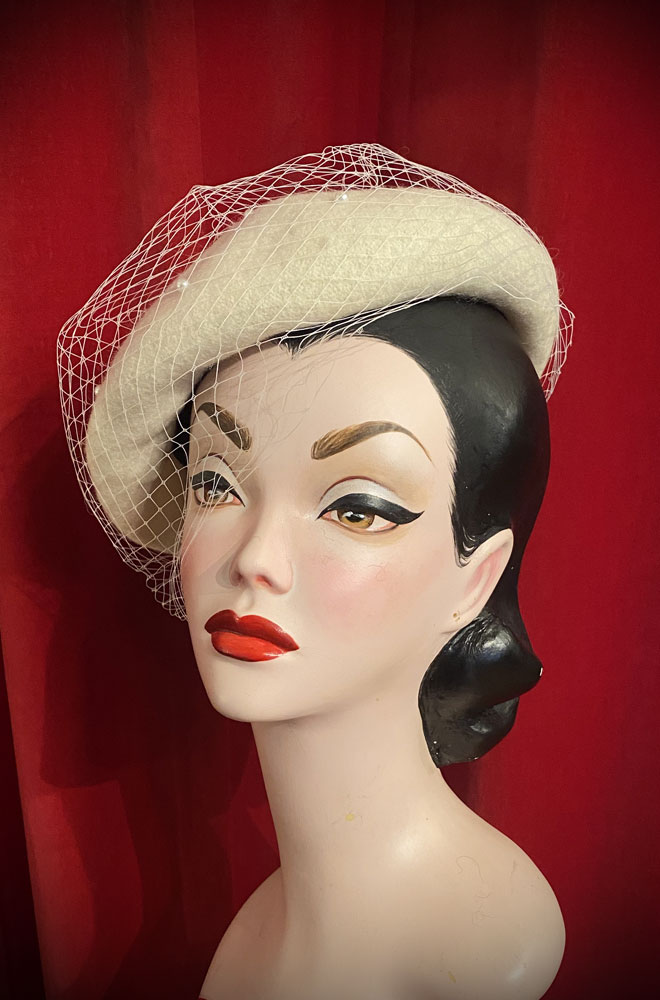 Cream Pearl Veiled Beret - a wool-style beret with net & pearl details. Perfect for femme fatales & pinup girls. Vintage style glamour with no effort!